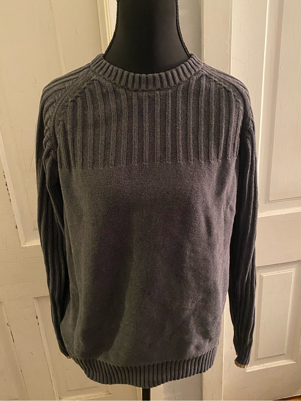 Men's Crewneck Ribbed Yoke Sweater - Gray